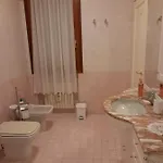 A Casa Tua Dietro Piazza San Marco *