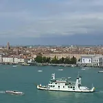 A Casa Tua Dietro Piazza San Marco Hébergement de vacances *